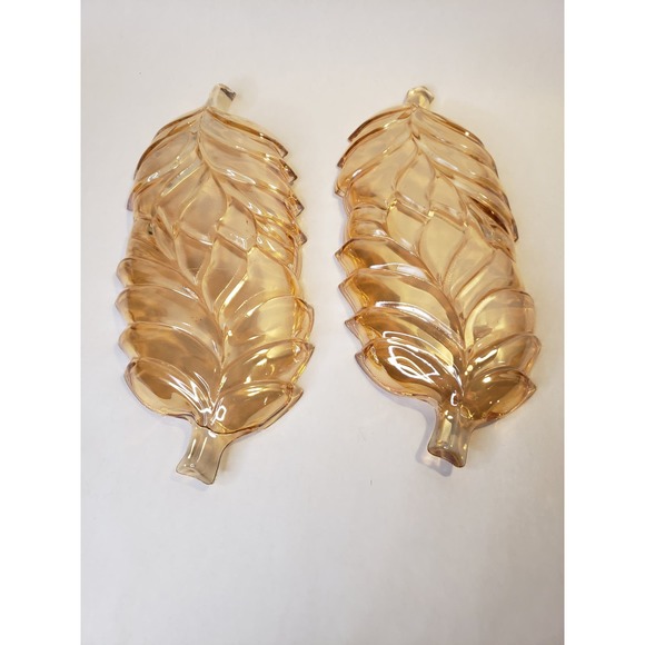 Pair of Vintage Iridescent Jeannette Marigold Leaf Dish, Depression Glass - Picture 3 of 5